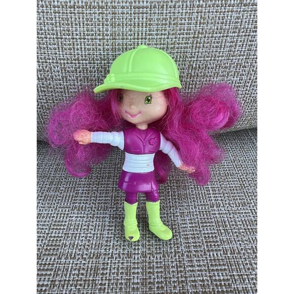 Mixed Lot of 4 McDonald's Happy Meal Toys Strawberry Shortcake Toys Figures - Picture 6 of 9